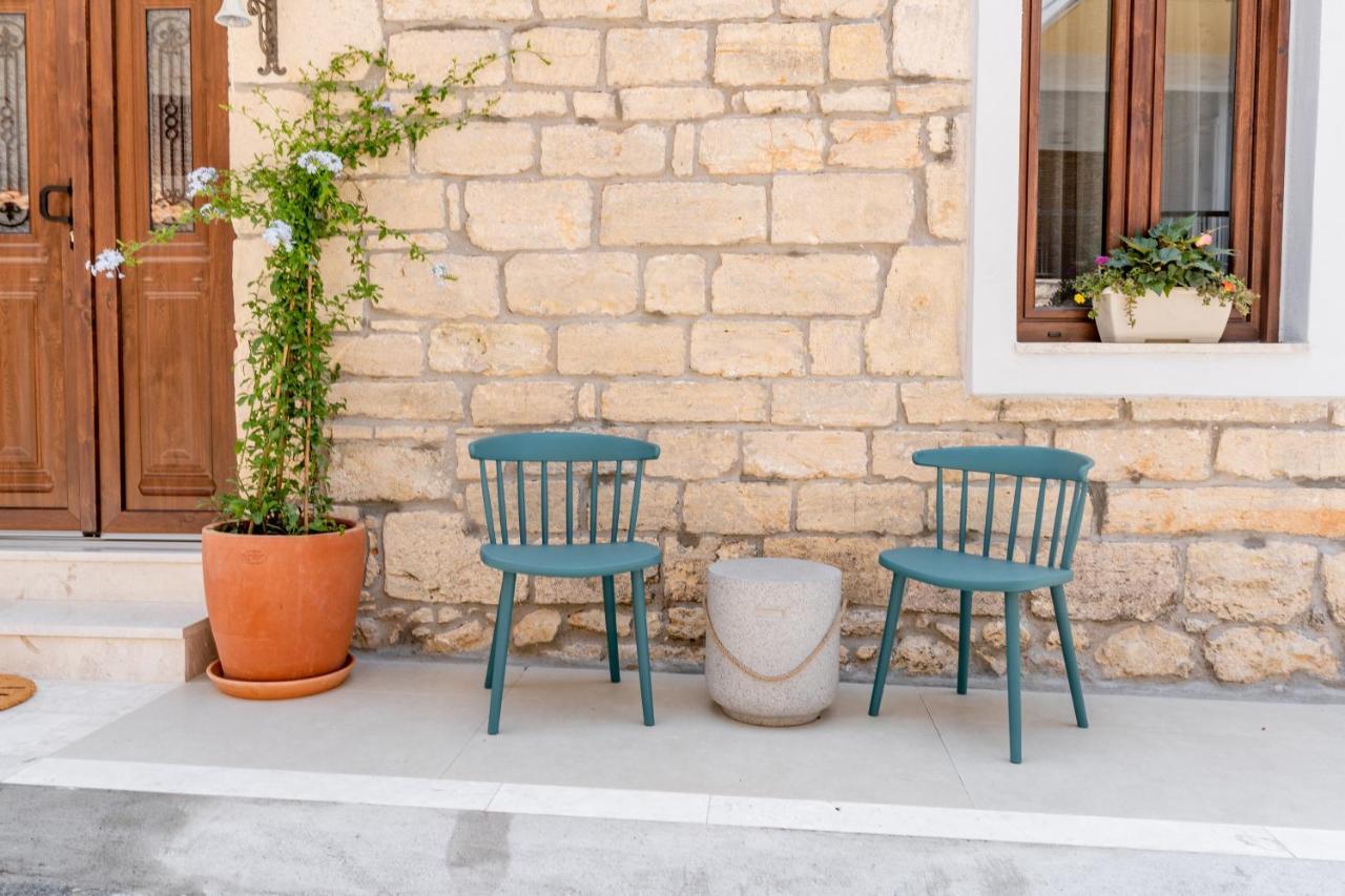 Ikia Katsani Villa Afytos Exteriör bild