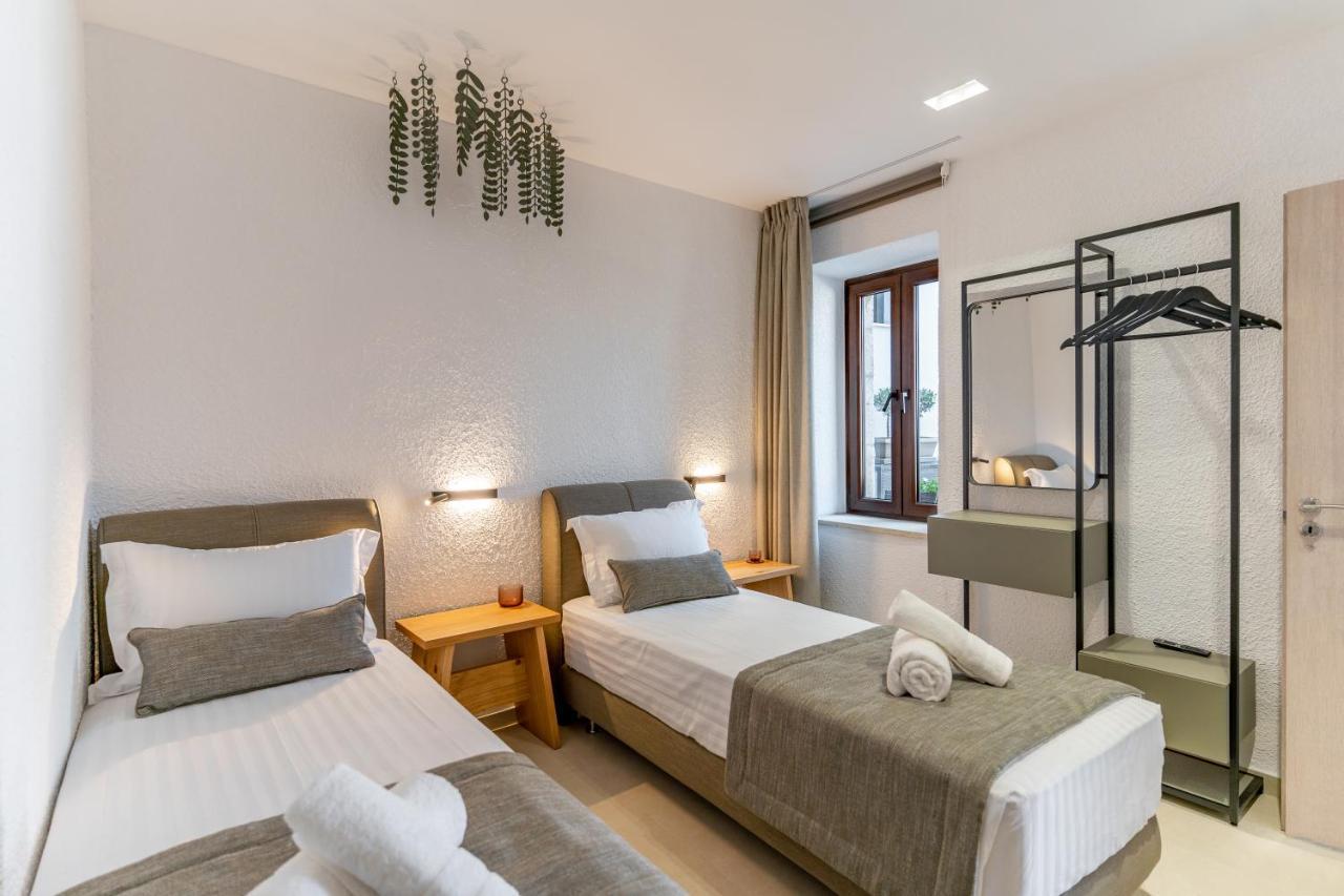 Ikia Katsani Villa Afytos Exteriör bild